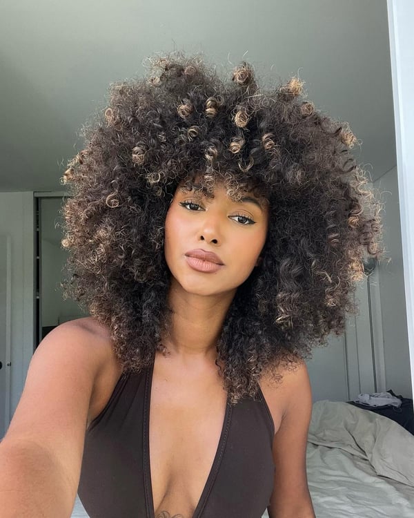 Chic Curly Confidence