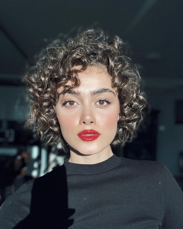 40 Chic Short Brunette Curls of the Year